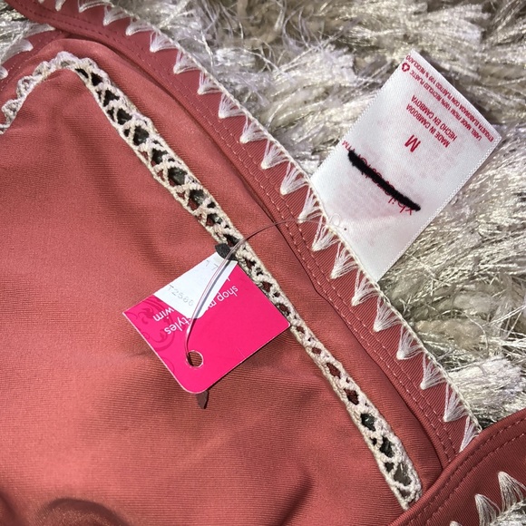 🧡 ‼️ NWT Bikini Top - Picture 3 of 4